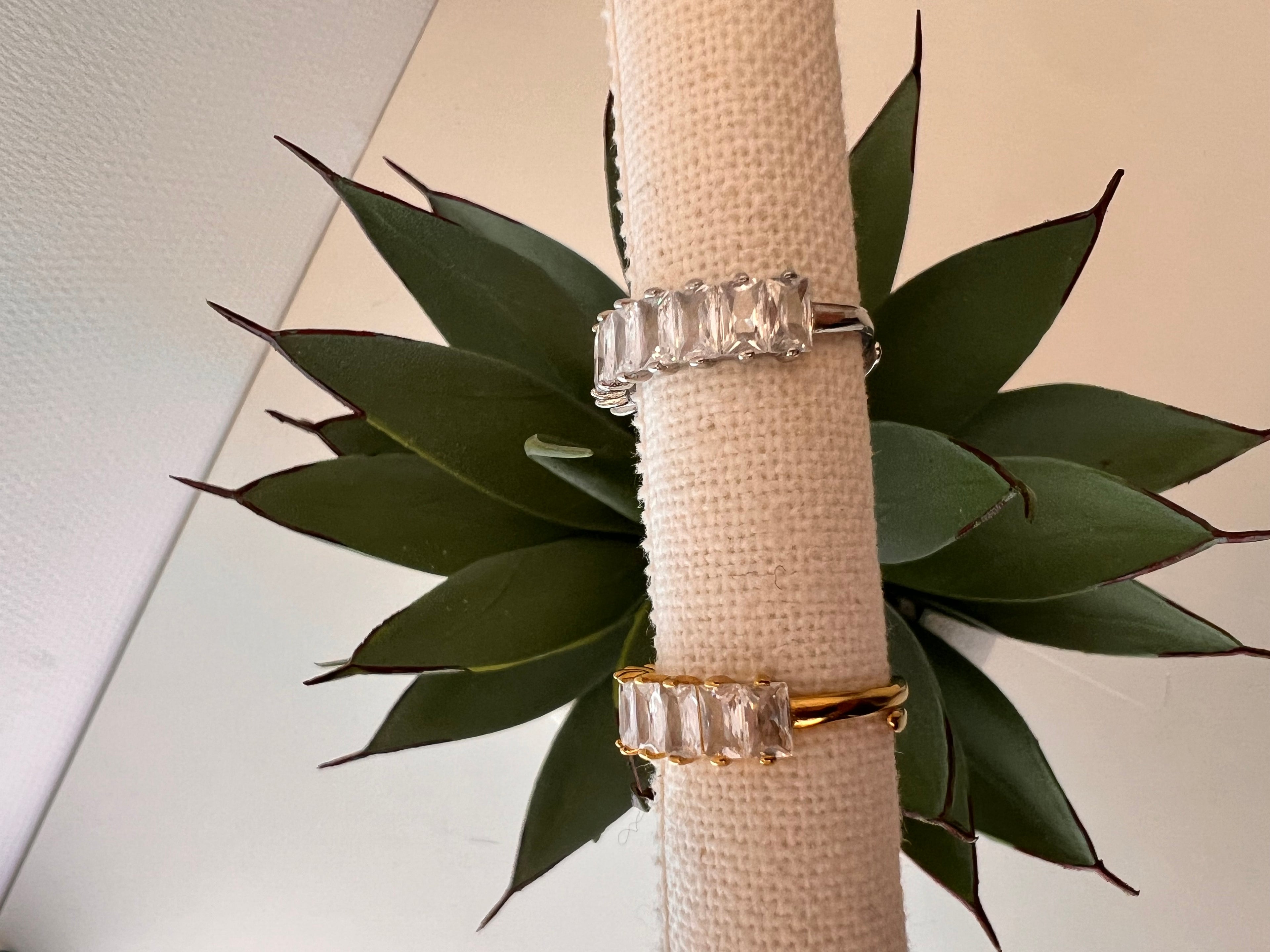 BAGUE LUCIA