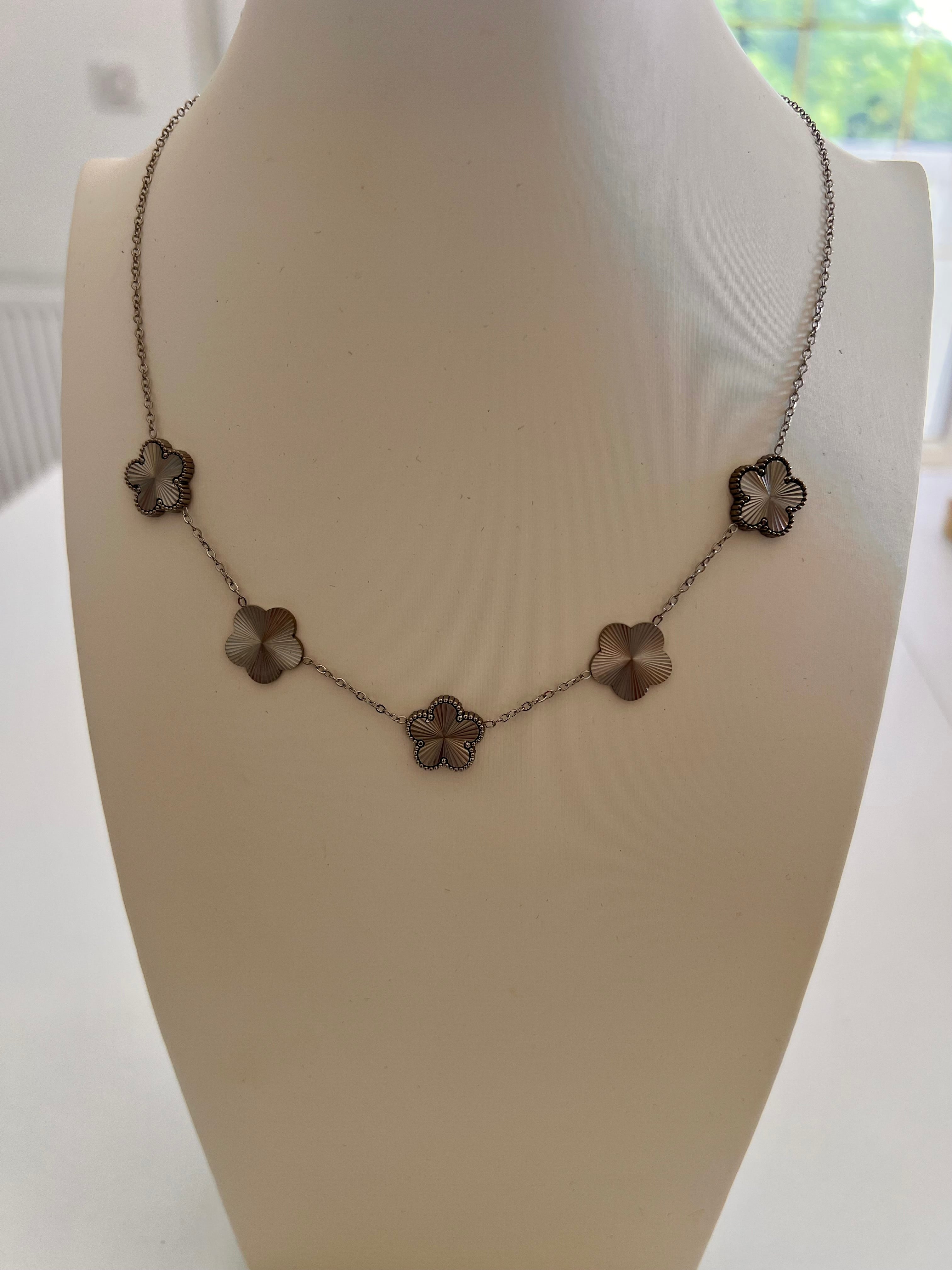 Collier Clover Chic ✨