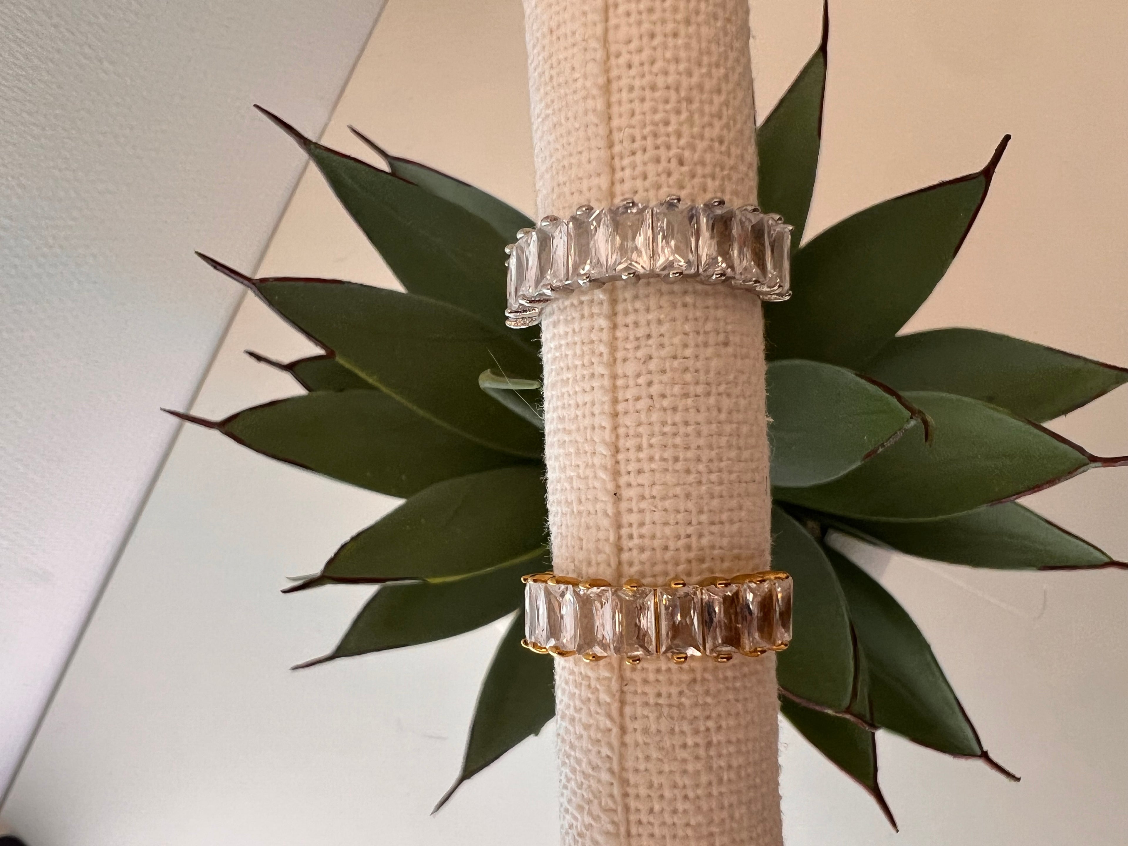 BAGUE LUCIA