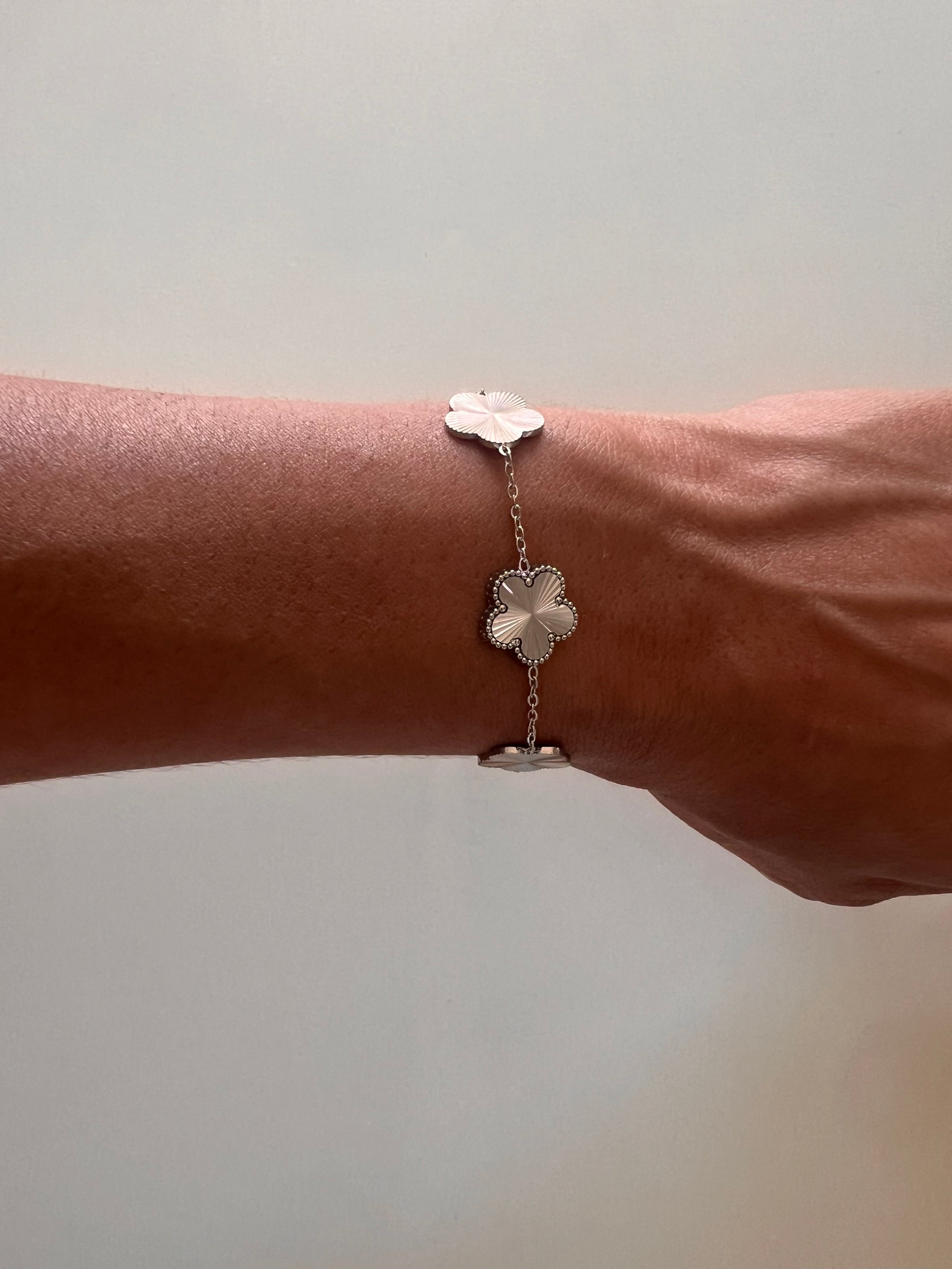 ✨ Bracelet Clover Chic ✨