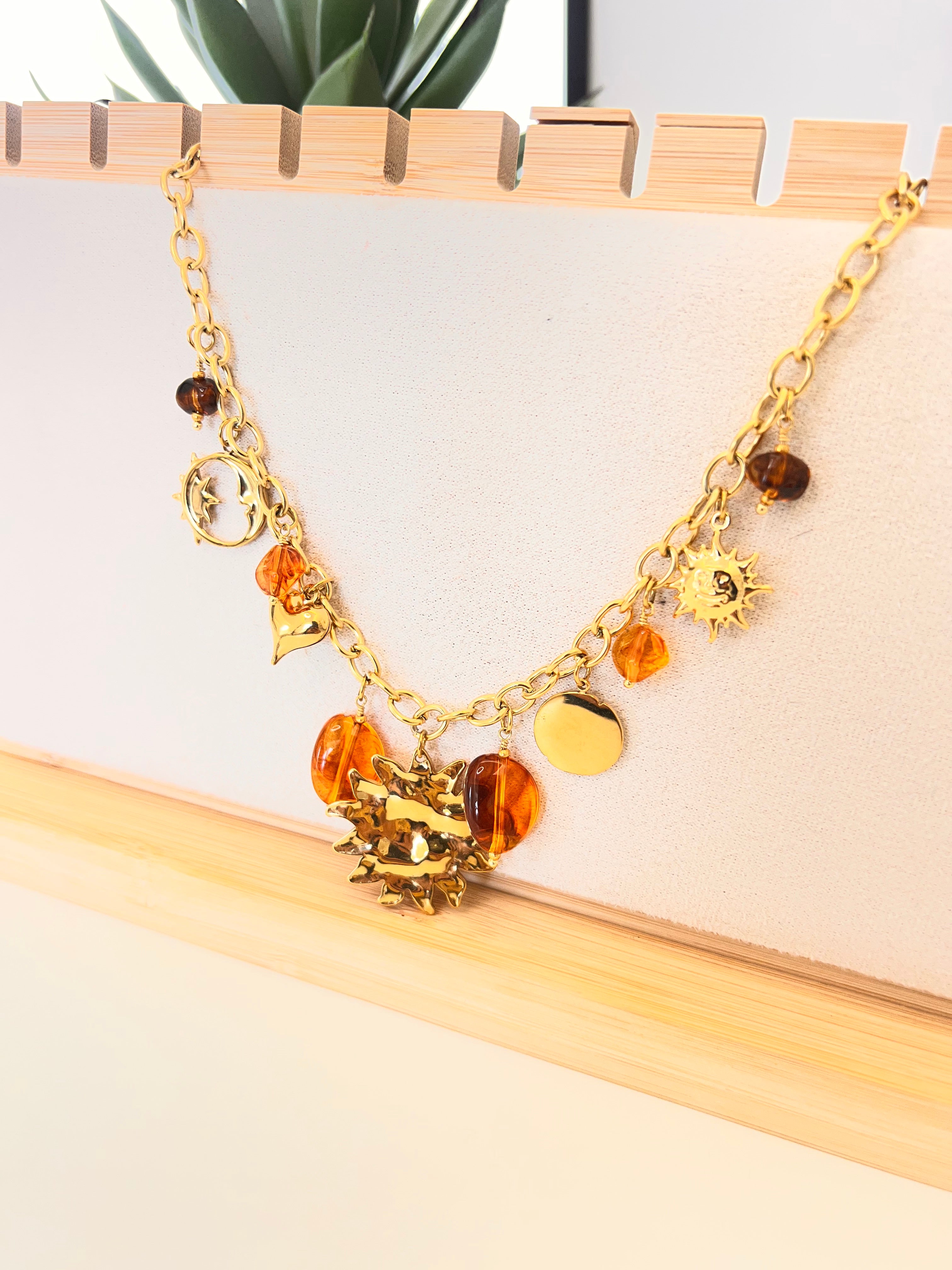 COLLIER JANNAH