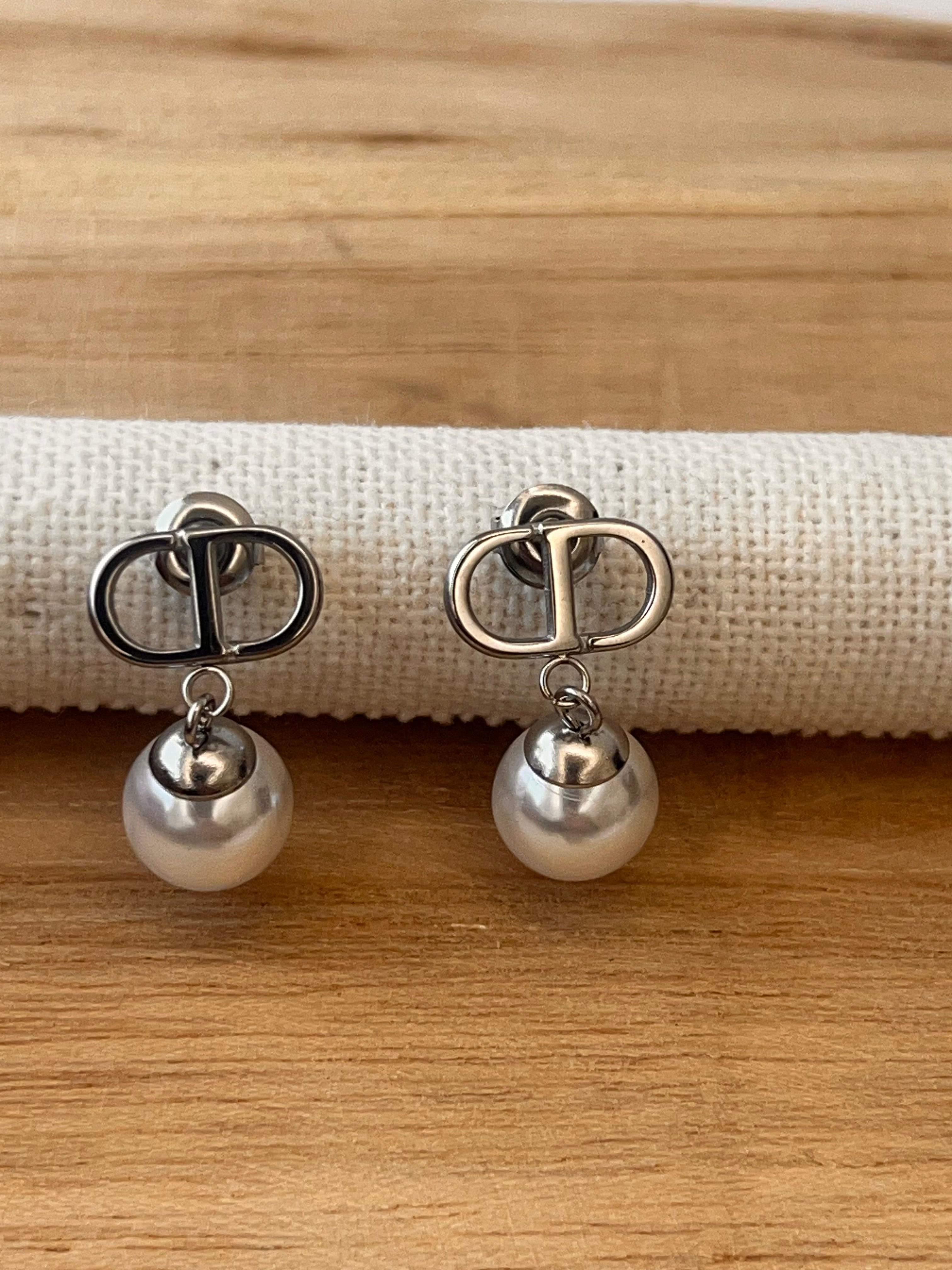 BOUCLE D’OREILLES PERLINE