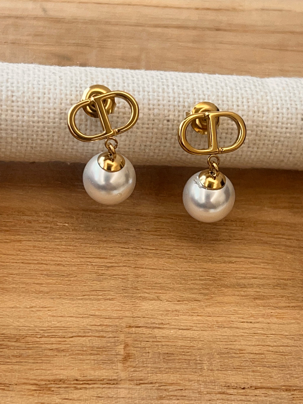 BOUCLE D’OREILLES PERLINE