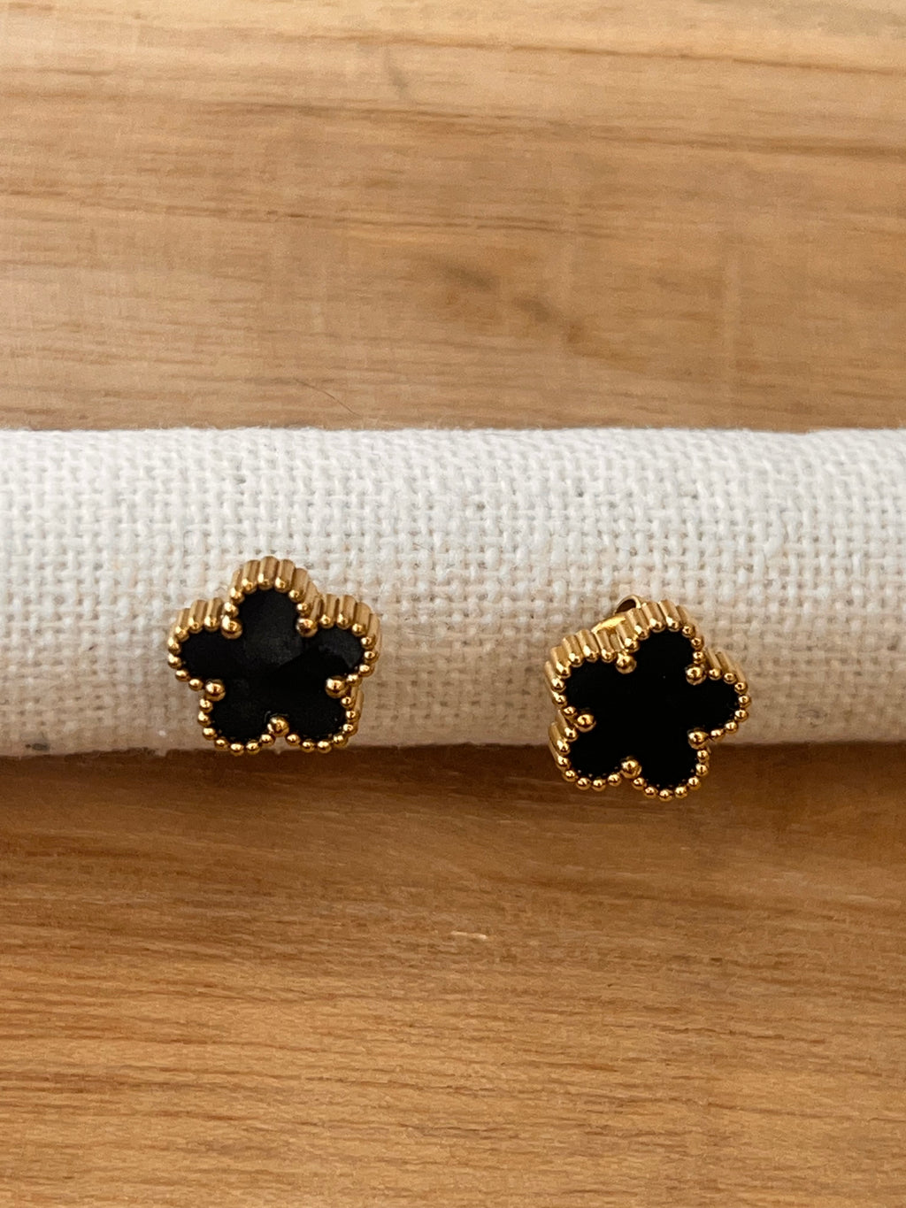 BOUCLE D’OREILLES MINI NÉRA