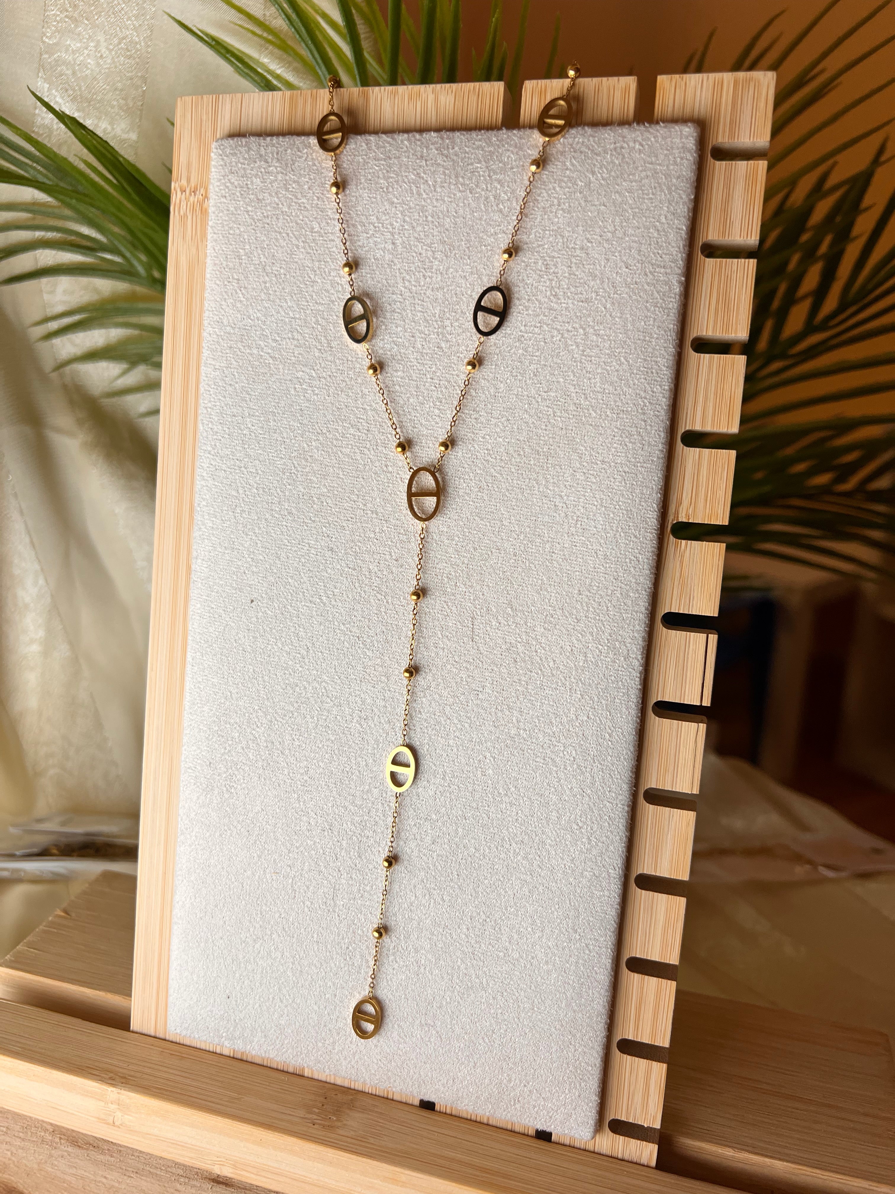 COLLIER Y BABY MAJESTÉ