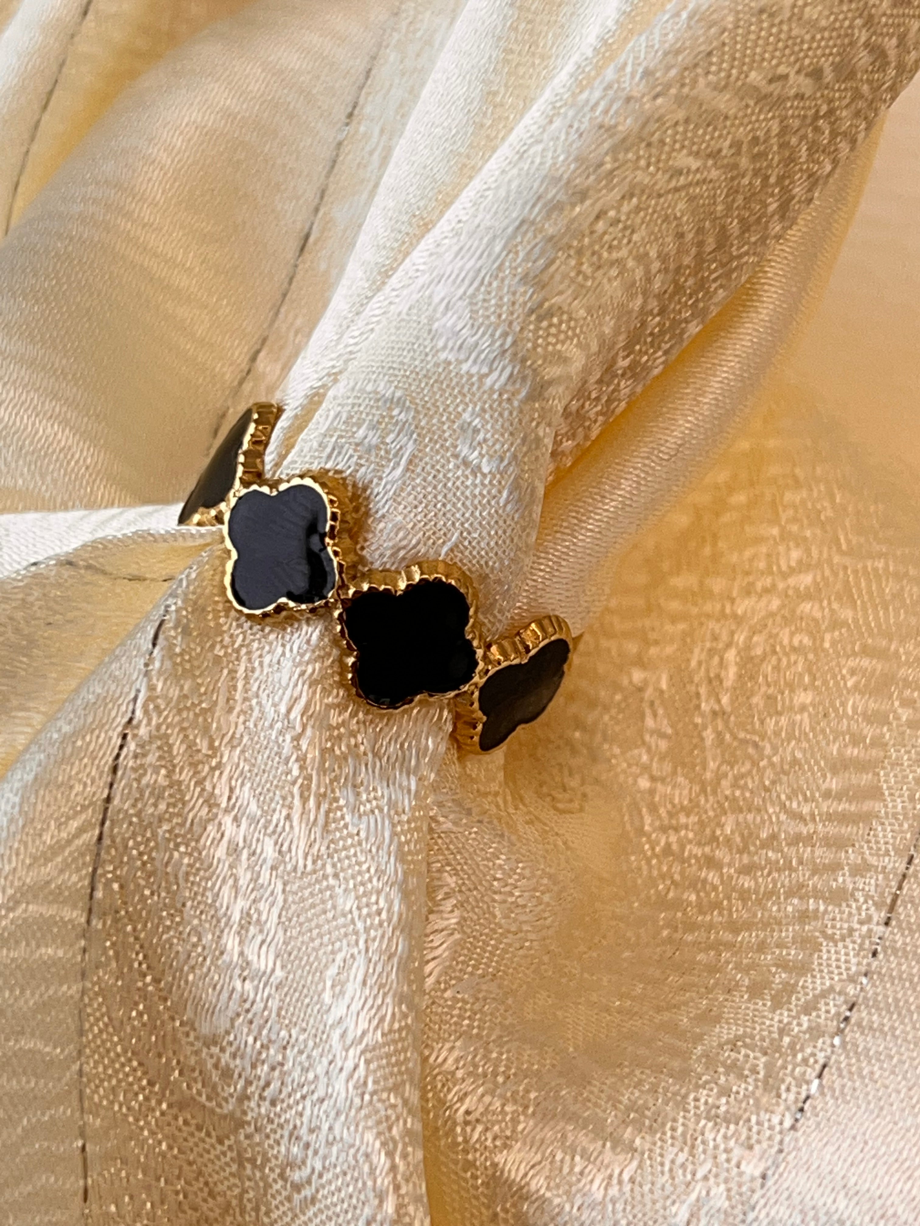 BAGUE REINE